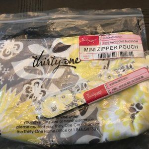 Thirty-One Mini Zipper Pouch w/ Nail File NIP